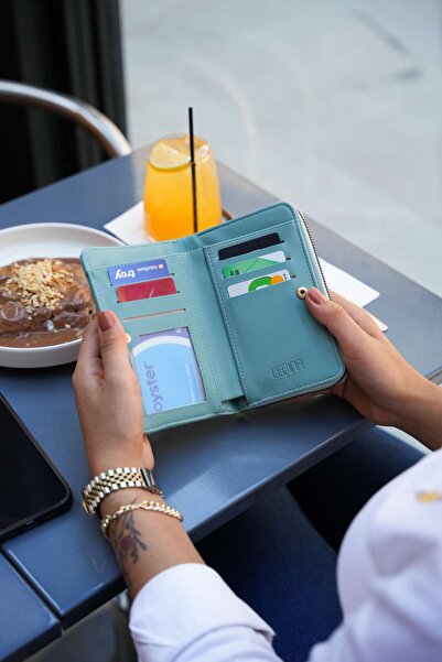 Crew Leather Braga Women's Wallet / Card Holder Gift