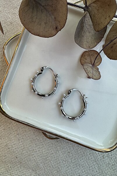 AURA ATELIER لؤلؤ صغير - أقراط من الفولاذ على الحلقة