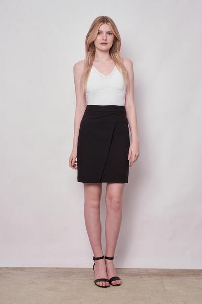 Jument تنورة ملفوفة عالية الخصر باللون الأسود من فيرجينيا للسيدات 2525