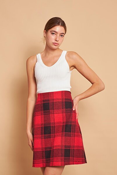 Jument Light Lycra Wool Winter Jacquard Fabric High Waist Light Above Knee A-Line Skirt - Burgundy Pattern