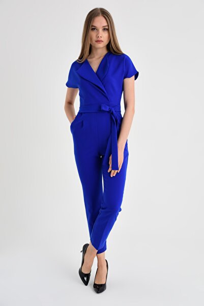 Jument بذلة ذات ياقة شال وأكتاف مكشوفة وأربطة بطول الكاحل