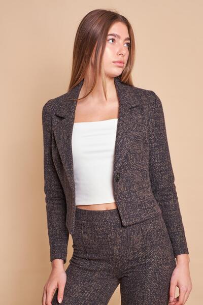 Jument Woolen Light Flexible Fabric Patterned Winter Collar Long Sleeve Short Blazer Jacket - Khaki Diagonal