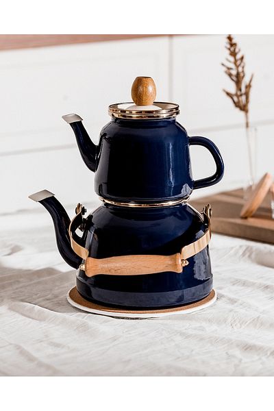 Madame Coco Bonneville Teapot