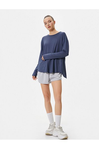 Koton Sport-T-Shirt, langärmelig, Rundhalsausschnitt, Viskosestoff mit Schlitzdetail auf der Rückseite
