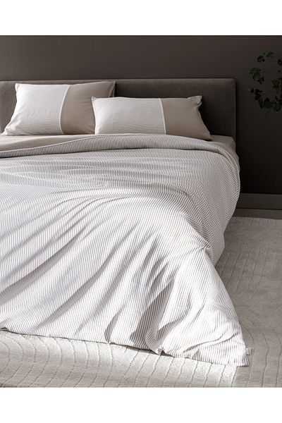Madame Coco Leal Double Satin Duvet Cover Set - 100% Cotton, 208 Tc, Printed - Beige/White