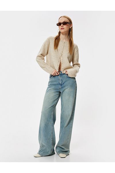 Koton Crew Neck Buttoned Long Sleeve Knitwear Cardigan