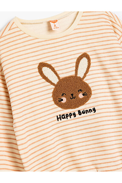 Koton Памучен суичър с дълги ръкави и кръгло деколте с детайл от апликация на заек