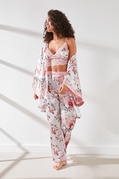 C&City 3-teiliges Satin-Pyjama-Set – Bralette, Morgenmantel und Hose 9064 Pink/Ecru