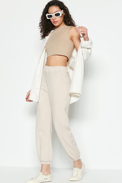 C&City Basic Jogger Sweatpants 802 Cream