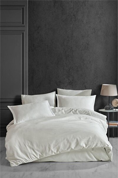 BilfolD طقم ساتان مخطط مزدوج اللون إكرو