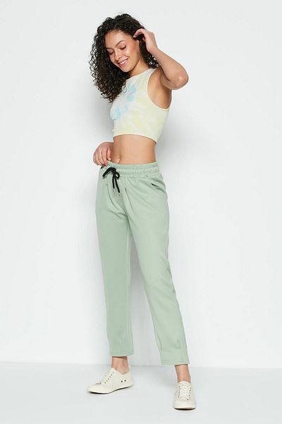 C&City Jogginghose mit Falten an Taille und Bein 810 Pistaziengrün