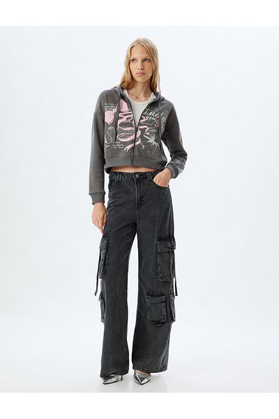 Koton Hooded ZipperedCropSweatshirt - Printed Pocket Detail