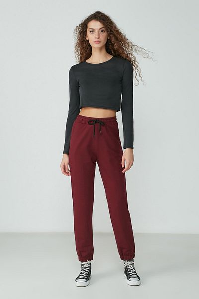 C&City Basic Jogger Sweatpants 734 Claret Red