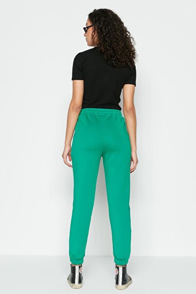 C&City Basic Jogger Sweatpants 802 Green