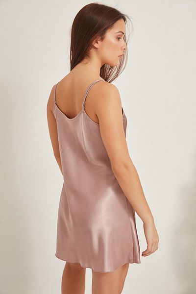 C&City 005 Damen-Nachthemd aus Satin, Nerz