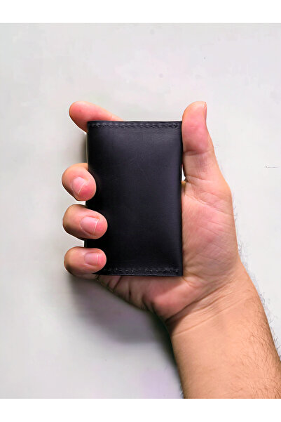 CRASSULA PREMIUM LEATHER حامل بطاقات أنيق من الجلد الطبيعي مزود بمشابك