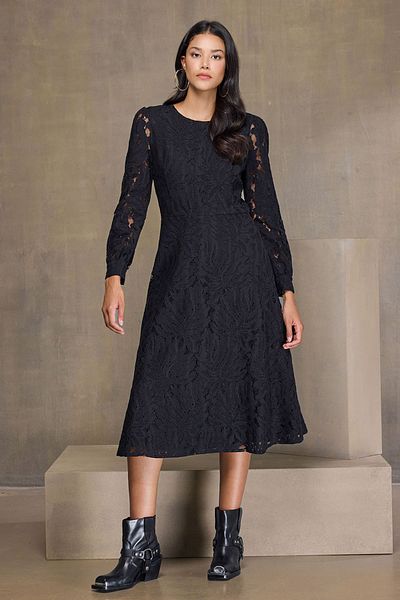 UPGRADE Rochie neagra din dantela