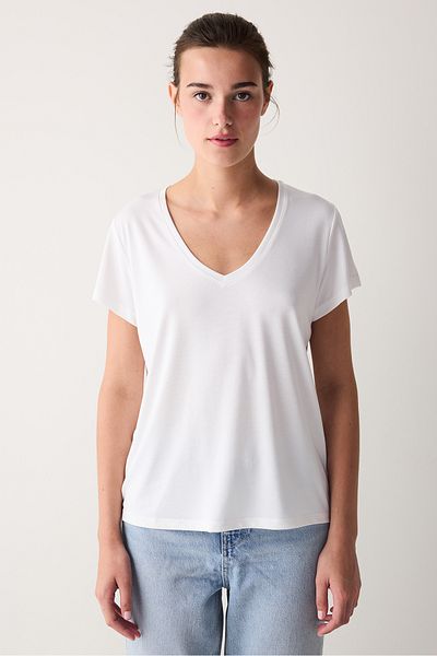 Penti Weißes Modal-T-Shirt mit V-Ausschnitt und normaler Passform