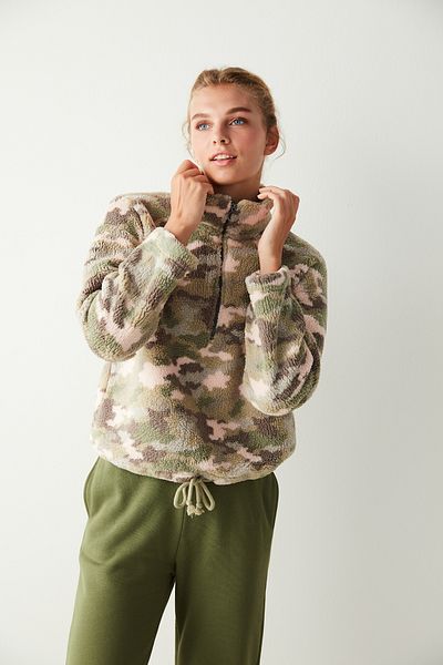 Penti Multicolored Printed Sherpa Top