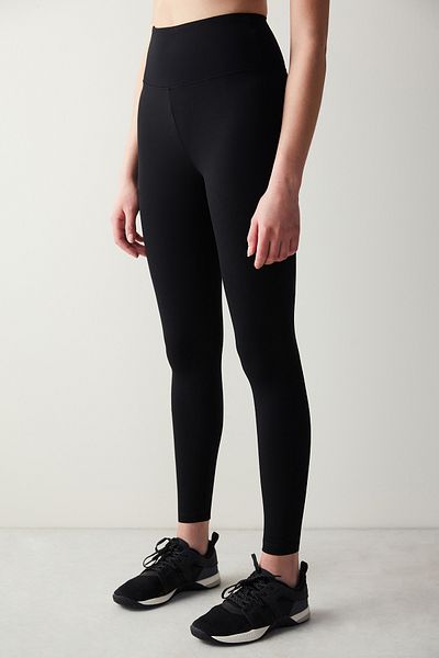 Penti Schwarze Relax Feel Leggings mit hoher Taille und knöchellangem Bein