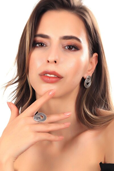 LABALABA Kadın Antik Gümüş Kaplama Ayarlanabilir Hediye Yüzük & Çivili Model Küpe Seti