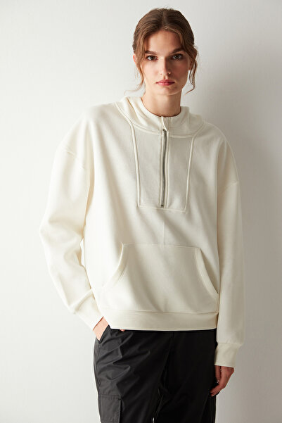 Penti Beyaz Kapüşonlu Kanguru Cepli Oversize Sweatshirt