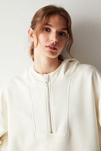 Penti Beyaz Kapüşonlu Kanguru Cepli Oversize Sweatshirt
