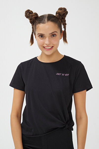 Penti Bu4u تي شيرت معقود