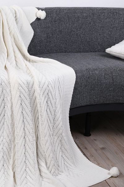 DOUX HOME Leyla Knitwear Knitted Tv Blanket with 4 Pompoms 130 X 170 (Bone)