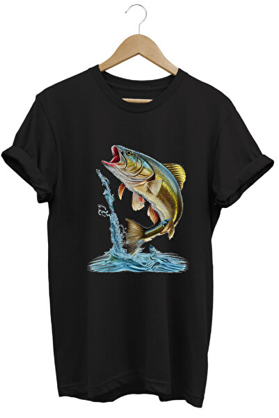 The Baski تي شيرت أسود فاخر مصنوع من القطن بنسبة 100% مطبوع عليه صيد الأسماك
