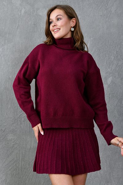 bayansepeti Set aus Rollkragenpullover, Bordeauxrot, Oversize-Strickpullover und plissiertem Minirock – 9903