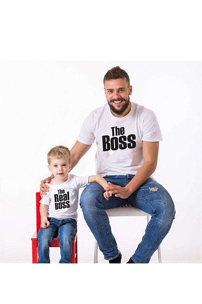 Tshirthane The Boss Real Boss (ΠΡΟΣΘΗΚΗ 2 ΤΕΜΑΧΙΩΝ ΣΤΟ ΚΑΛΑΘΙ ΓΙΑ ΝΑ ΚΑΝΕΤΕ ΣΥΝΔΥΑΣΜΟ ΤΙΜΗΣ ΕΝΑ ΠΡΟΪΟΝ)