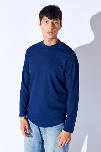 Manche Bisiklet Yaka Jakarlı Dokulu Kumaş Slim Fit Basic Uzun Kol Erkek Tshirt | İndigo MANW229954-1