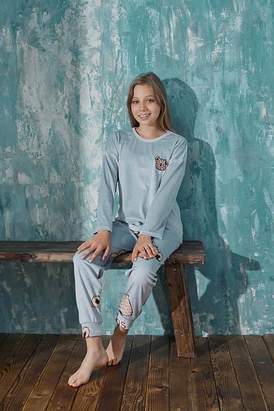 Pijamaevi Set de pijamale exclusiv pentru fete din catifea cu model Blue Bear Head