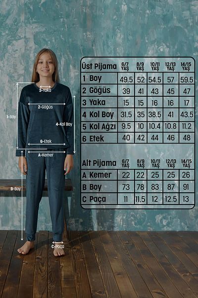 Pijamaevi Αποκλειστικό βελούδινο σετ πιτζάμες για κορίτσια με μοτίβο μαύρης γραμμής μπροστά με κουμπιά