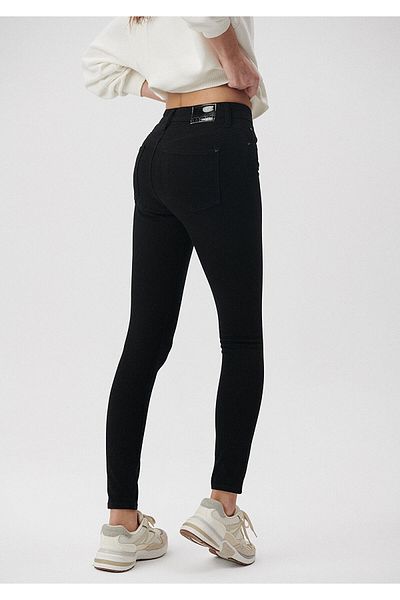 Mavi Lucy Move Schwarze Jeanshose 100462-80834