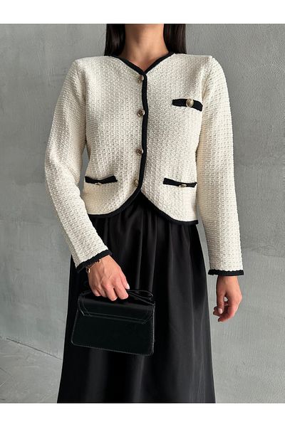 Laluvia Cremefarbener Alya-Strickjacke mit Knöpfen-4453