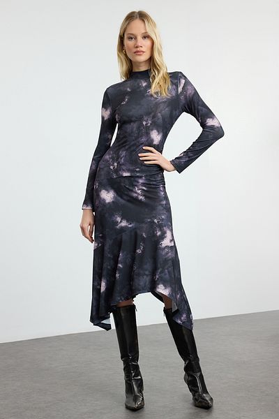Trendyol Collection Πολύχρωμο εμπριμέ μίντι πλεκτό φόρεμα - εφαρμοστό σώμα, TWOAW25EL00527