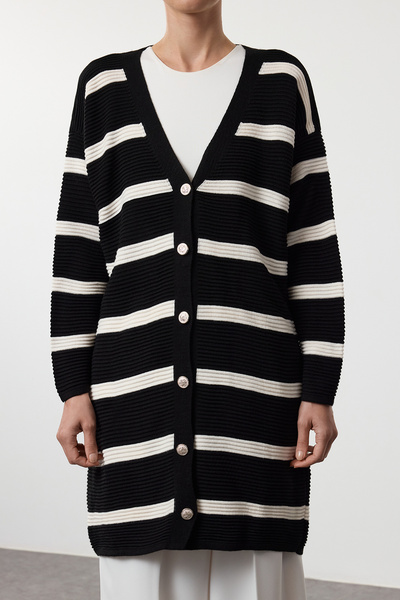 Edit by Trendyol Basic Black Knitwear Cardigan - Tedaw25Th00001