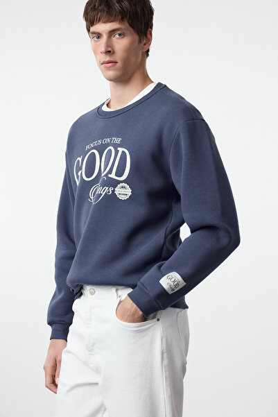 Trendyol Collection Námořnická modrá mikina Polar Wide Cut - Tmnaw25Sw00064