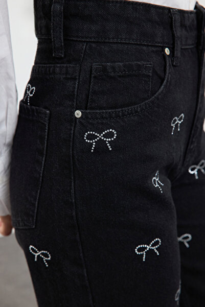 Trendyol Collection Μαύρο φαρδύ τζιν με ψηλόμεσο πέτρινο λεπτομέρεια - TWOAW25JE00325