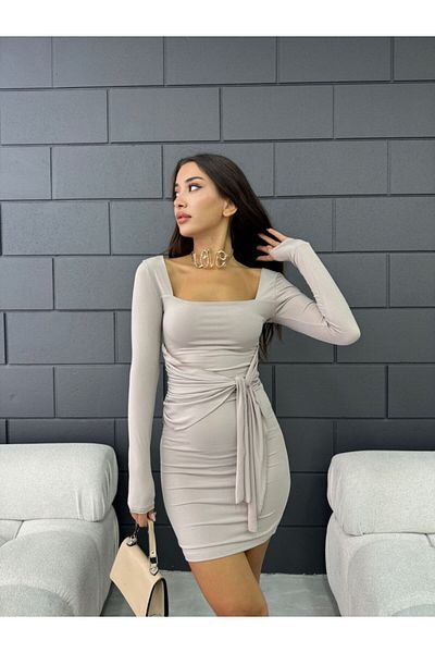 Fav Style Μπεζ Μίνι Φόρεμα - Τετράγωνη λαιμόκοψη, μακρυμάνικο και λεπτομέρεια γραβάτα