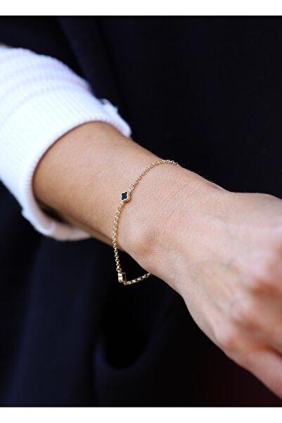 Yenigün Kuyumculuk 14 Ayar Altın Üçlü Siyah Yonca Detaylı Zincirli Bileklik