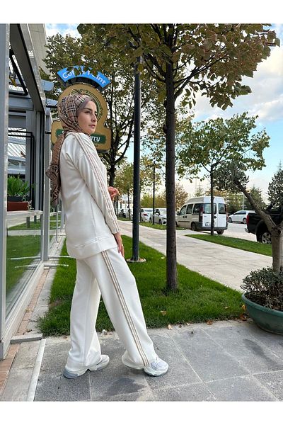 Cashmere Moda Gold White Sequin Striped Sequined Oyşo Tracksuit Set - Ecru