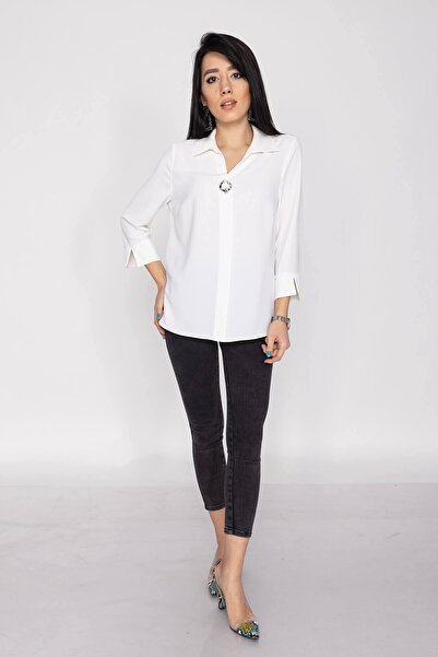 AYHAN 81285 Three-quarter Sleeve Crepe Blouse with Brooch