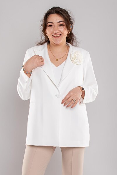 İzzet Candan 245 Büyük Beden Gül Broşlu Tek Düğme Ceket