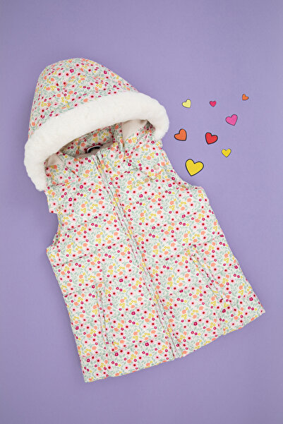 U.S. Polo Assn. Girl's Cream Vest 50291741 -Vr071