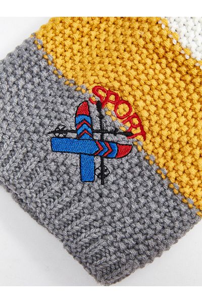 LC Waikiki Lcwk Embroidered Boy's Scarf Beanie and Gloves Set