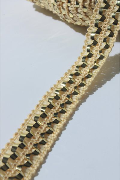ÖZPAŞ TEKSTİL VE AKSESUAR Shiny Gold Confetti Strip - 2.5cm, 3 m