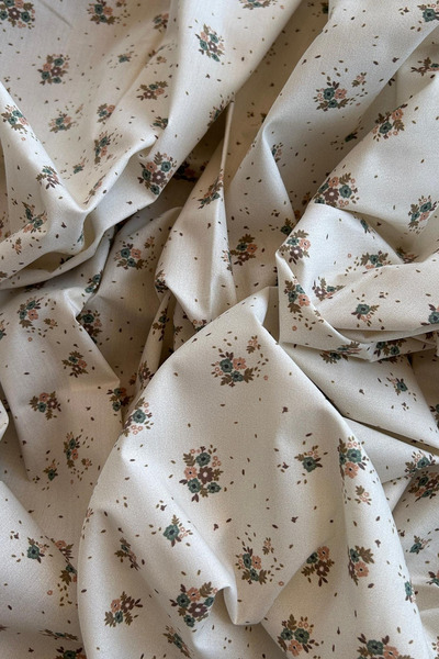 Doray Kumaş Çıtır Çiçek Desenli Pamuk Poplin Kumaş / DRY 136